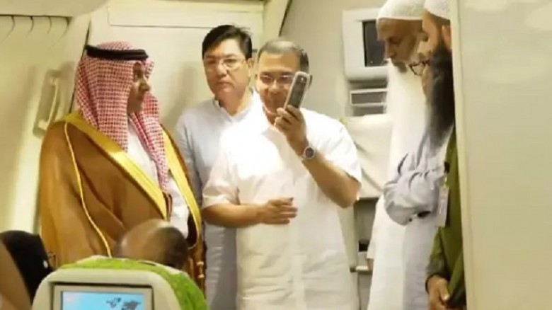 হজ ফ্লাইট উদ্বোধন করলেন প্রধানমন্ত্রী তারেক রহমান