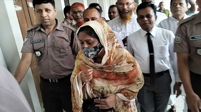 কতবার কইছি বইন দরজাটা খোল, সে খুলে নাই: আদালতে রামিসার মা