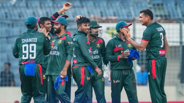 শূন্য রানে ৩ উইকেট, এমন কিছু আগে হয়নি অস্ট্রেলিয়ার