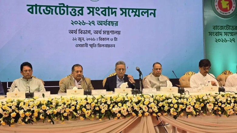 বাজেটে জনগণের প্রত্যাশার প্রতিফলন হয়েছে: অর্থমন্ত্রী