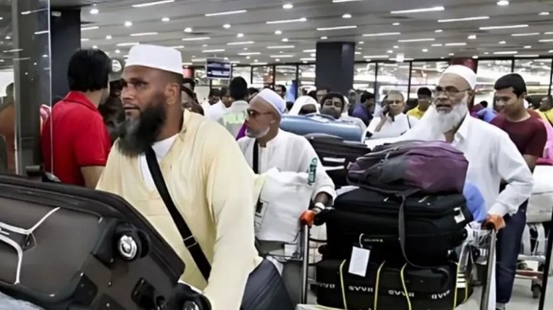 দেশে ফিরলেন ৬০ হাজার ৫৮৮ হাজি, ৫৪ জনের মৃত্যু