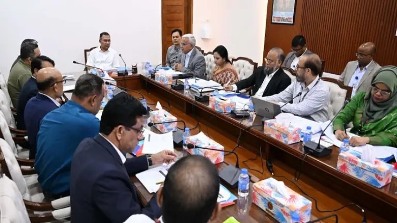 সারাদেশে ‘ফ্যামিলি কার্ড’ সম্প্রসারণের নির্দেশ প্রধানমন্ত্রীর