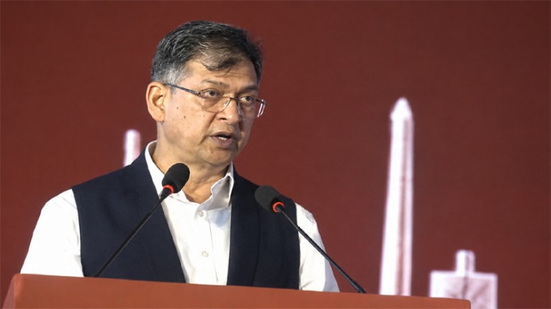বিনিয়োগকারীদের জন্য নিরাপদ পরিবেশ নিশ্চিত করতে গুর...