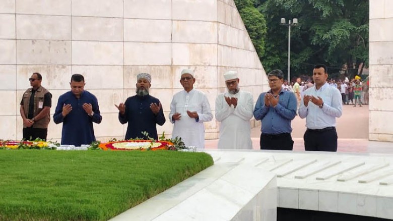 শহীদ জিয়া ও খালেদা জিয়ার সমাধিতে নবনির্বাচিত রাষ্ট্রপতির শ্রদ্ধা